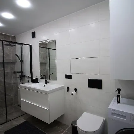 Bam Apartment *