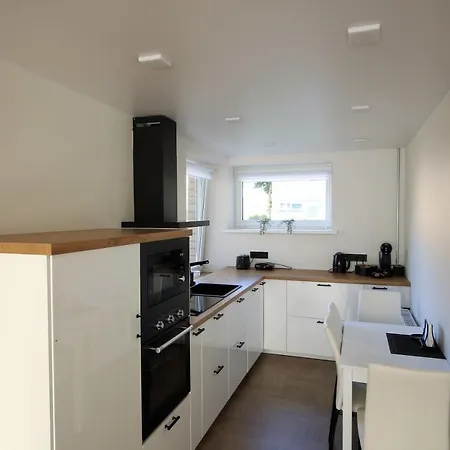 Apartment Bam *