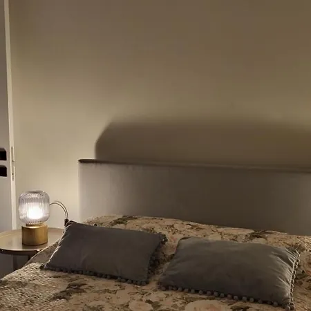 Bam *